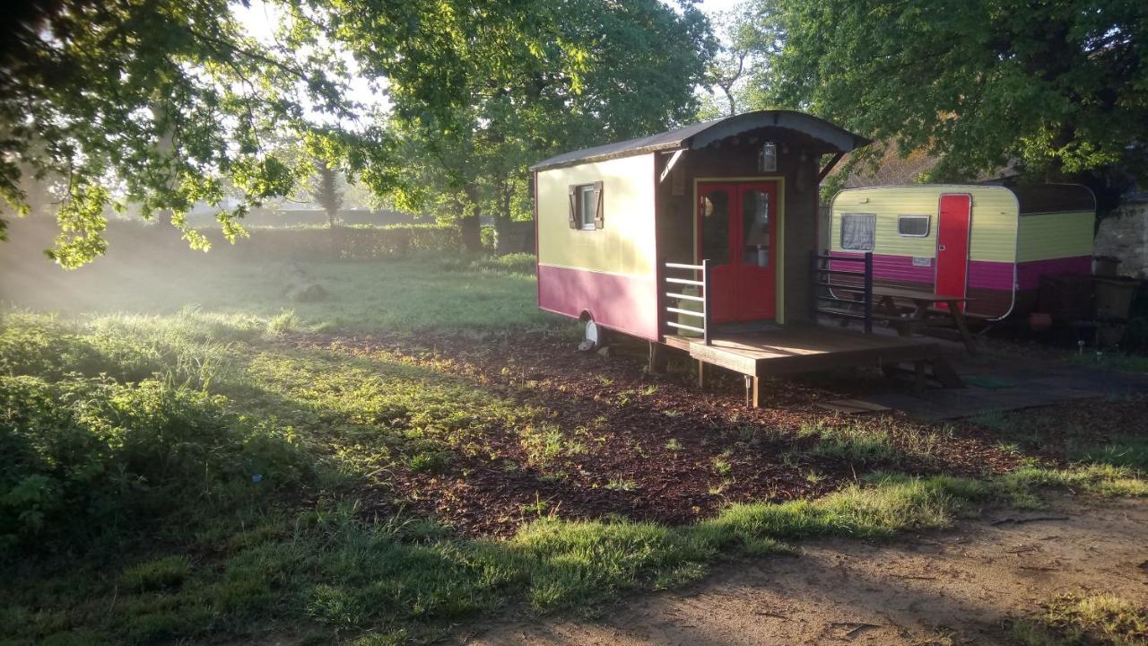 La Roulotte Chainoux Bains-sur-Oust Eksteriør billede