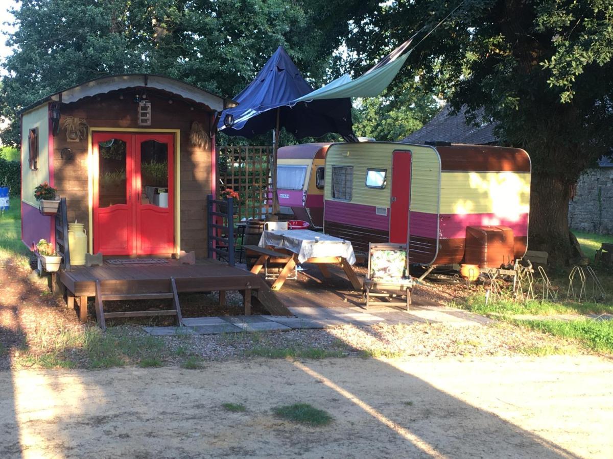 La Roulotte Chainoux Bains-sur-Oust Eksteriør billede